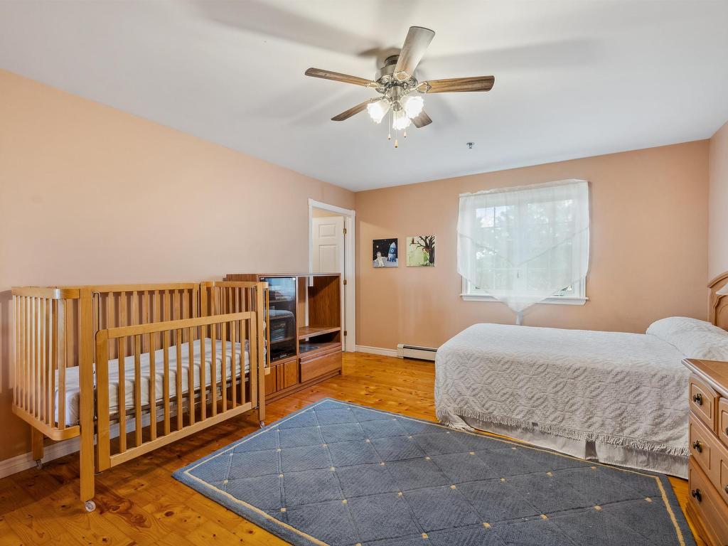 












21 Woodhawk Lane

,
Donaldston,







PE
C0A 1T0

