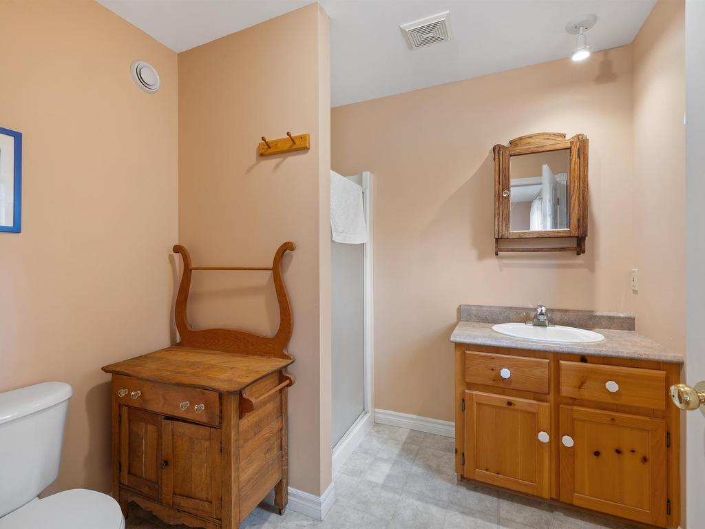 












21 Woodhawk Lane

,
Donaldston,







PE
C0A 1T0

