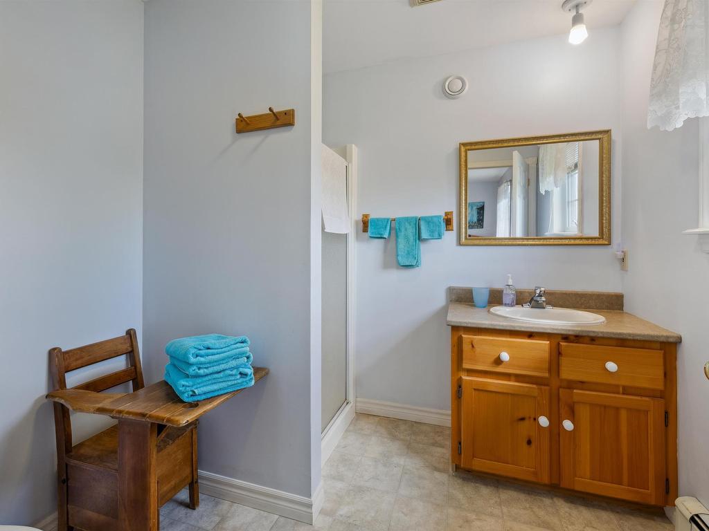 












21 Woodhawk Lane

,
Donaldston,







PE
C0A 1T0

