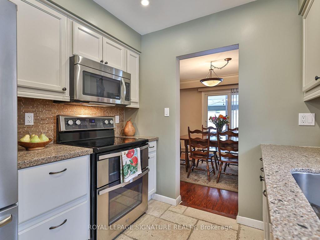 









21


Griselda

Crescent,
Toronto,




ON
M1G 3P5

