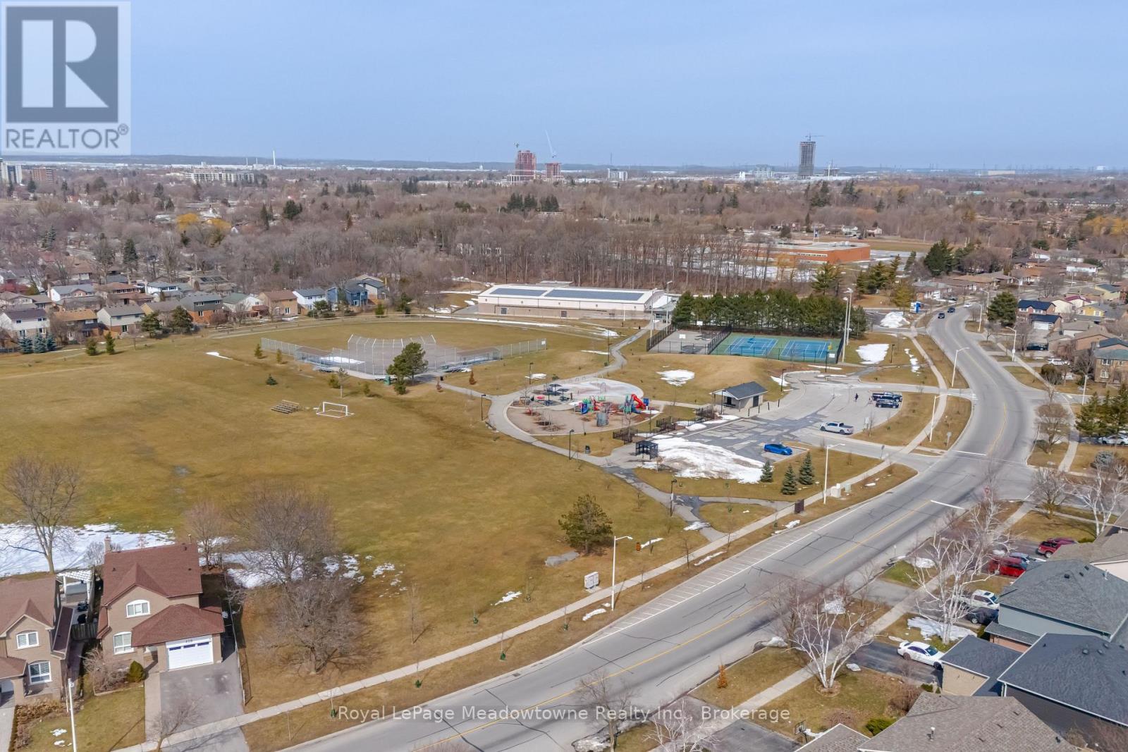 












515 CLOVER PARK CRESCENT

,
Milton (BM Bronte Meadows),




Ontario
L9T4T6

