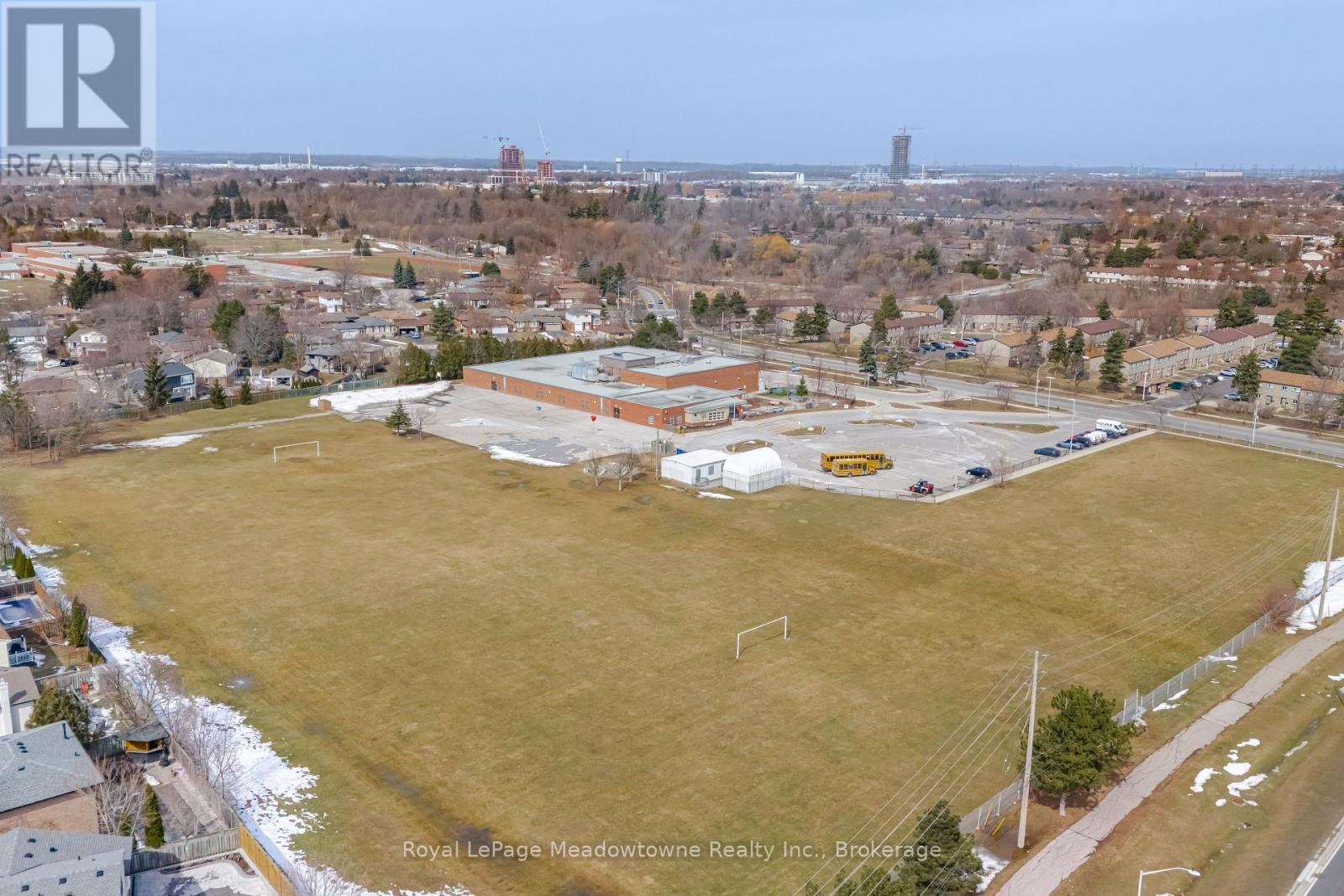 












515 CLOVER PARK CRESCENT

,
Milton (BM Bronte Meadows),




Ontario
L9T4T6

