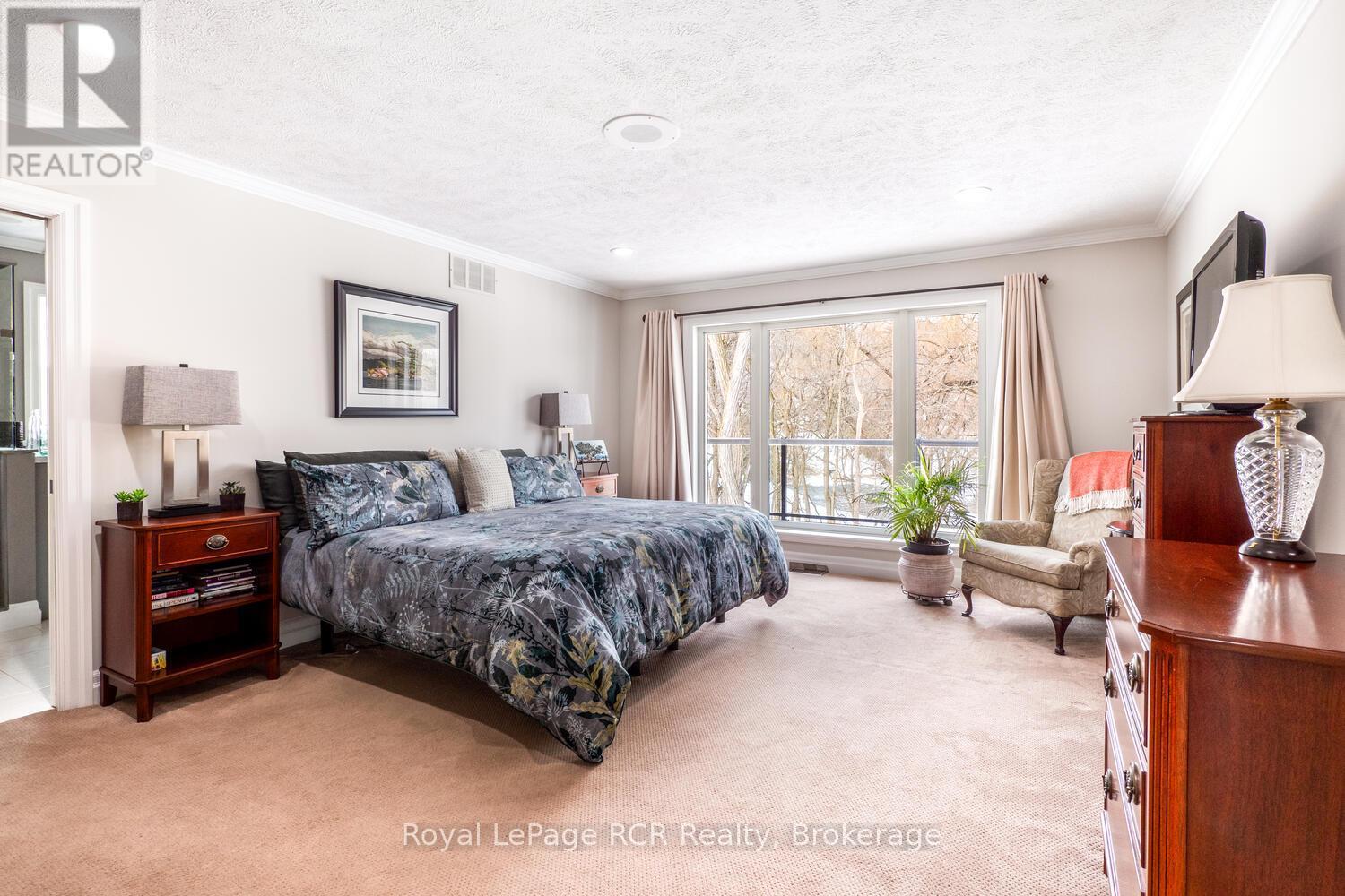 












128 5TH \"A\" STREET E

,
Owen Sound,




Ontario
N4K1E6

