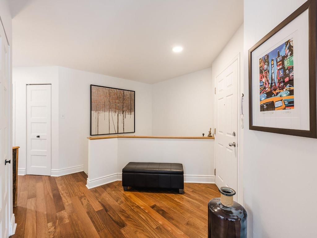 









160


Rue Parent

, 101,
Longueuil (Greenfield Park),




QC
J4V3L2


