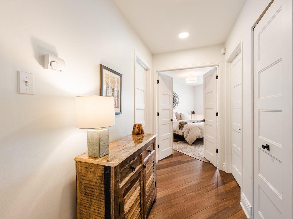 









160


Rue Parent

, 101,
Longueuil (Greenfield Park),




QC
J4V3L2

