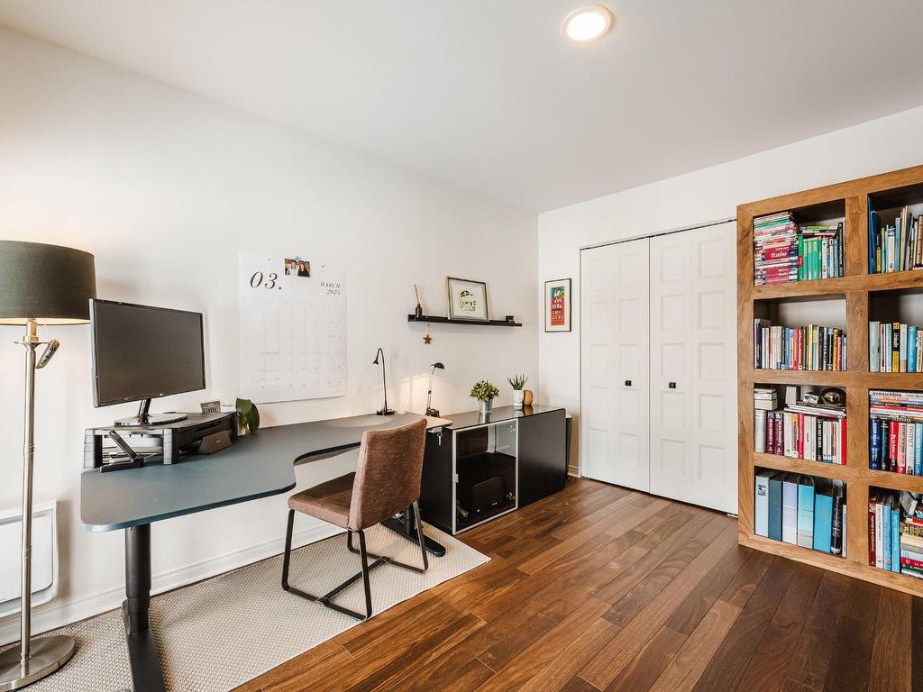 









160


Rue Parent

, 101,
Longueuil (Greenfield Park),




QC
J4V3L2

