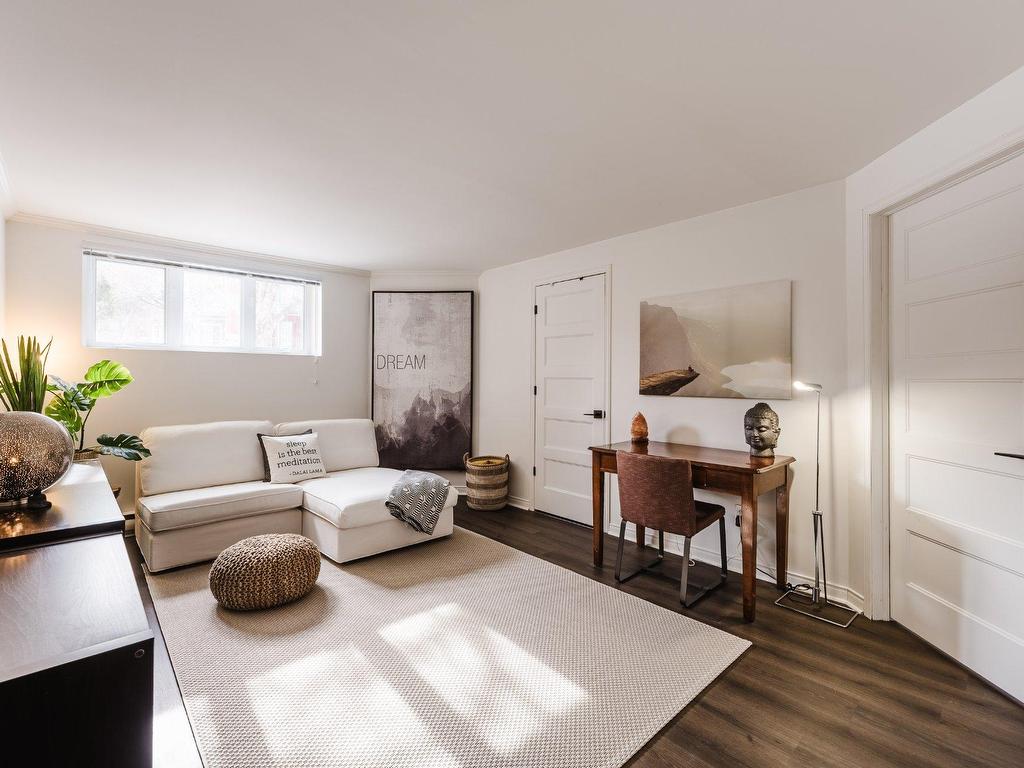 









160


Rue Parent

, 101,
Longueuil (Greenfield Park),




QC
J4V3L2

