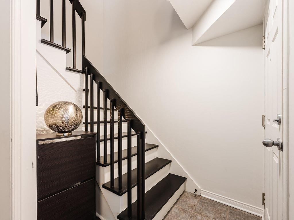 









160


Rue Parent

, 101,
Longueuil (Greenfield Park),




QC
J4V3L2

