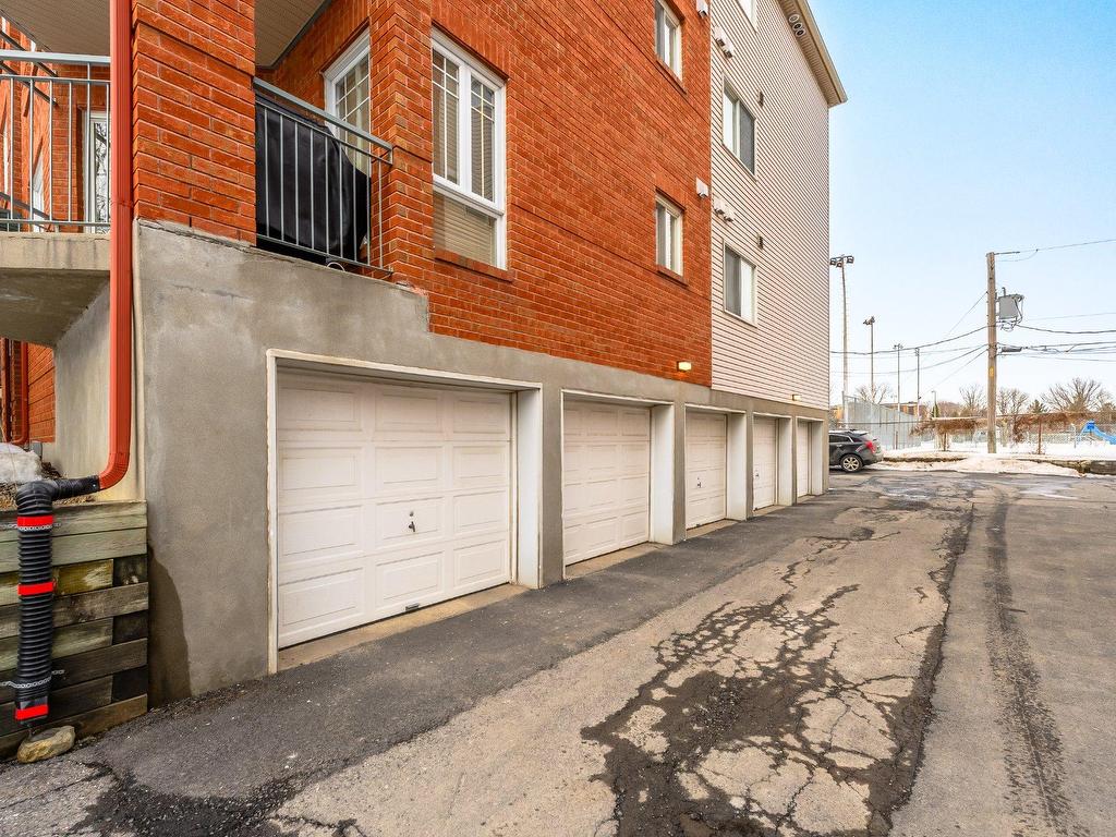 









160


Rue Parent

, 101,
Longueuil (Greenfield Park),




QC
J4V3L2

