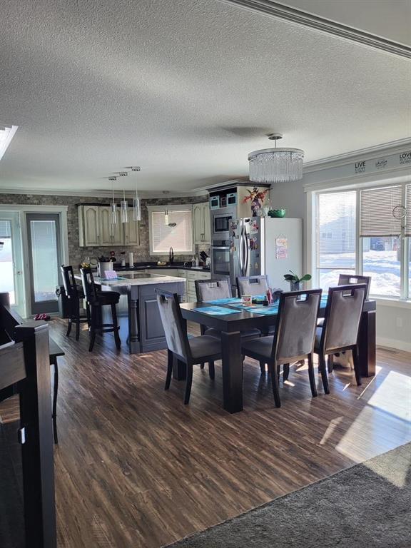 












202 Crocus Drive

,
Swan River,




Manitoba
R0L1Z0

