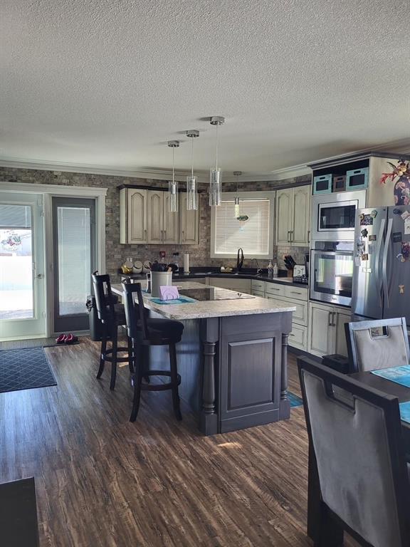 












202 Crocus Drive

,
Swan River,




Manitoba
R0L1Z0

