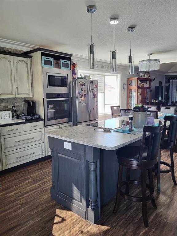 












202 Crocus Drive

,
Swan River,




Manitoba
R0L1Z0

