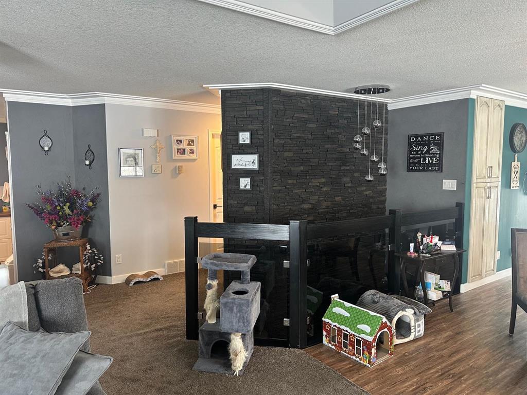 












202 Crocus Drive

,
Swan River,




Manitoba
R0L1Z0

