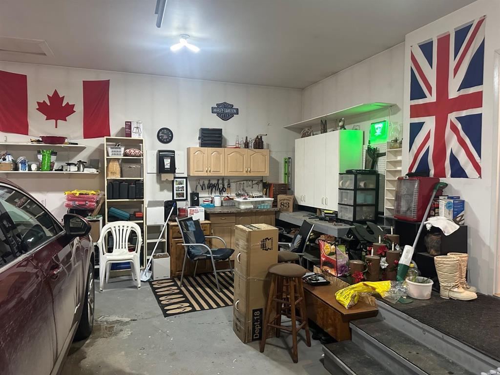 












202 Crocus Drive

,
Swan River,




Manitoba
R0L1Z0

