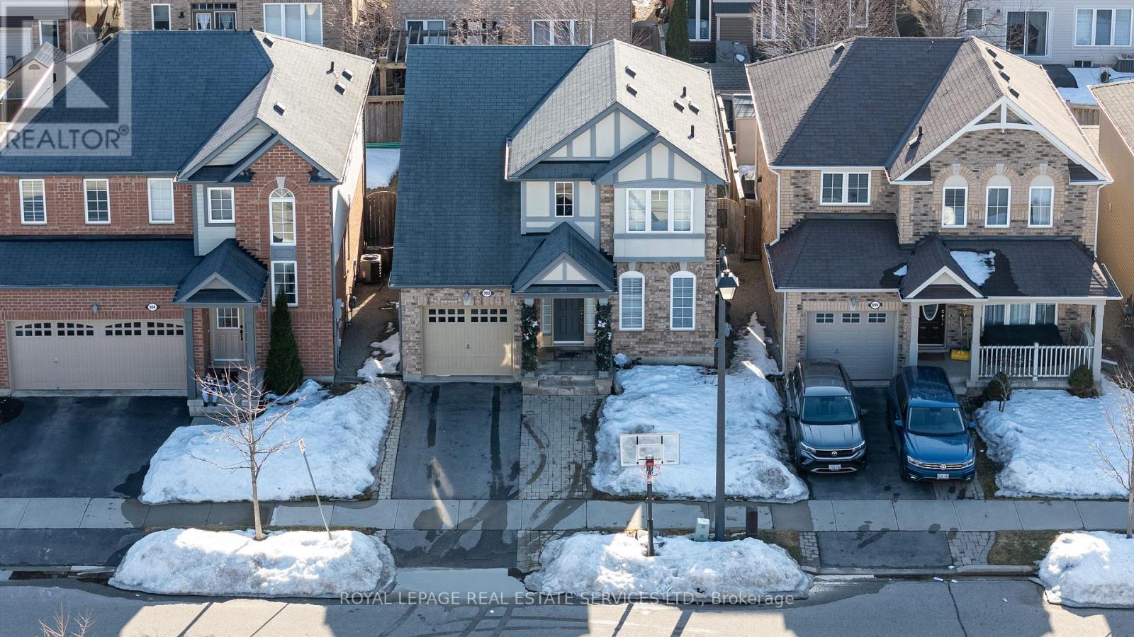 












900 TOLETZKA LANDING

,
Milton,




Ontario
L9T7T7

