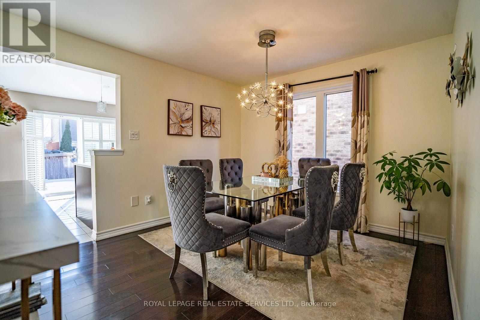 












900 TOLETZKA LANDING

,
Milton,




Ontario
L9T7T7

