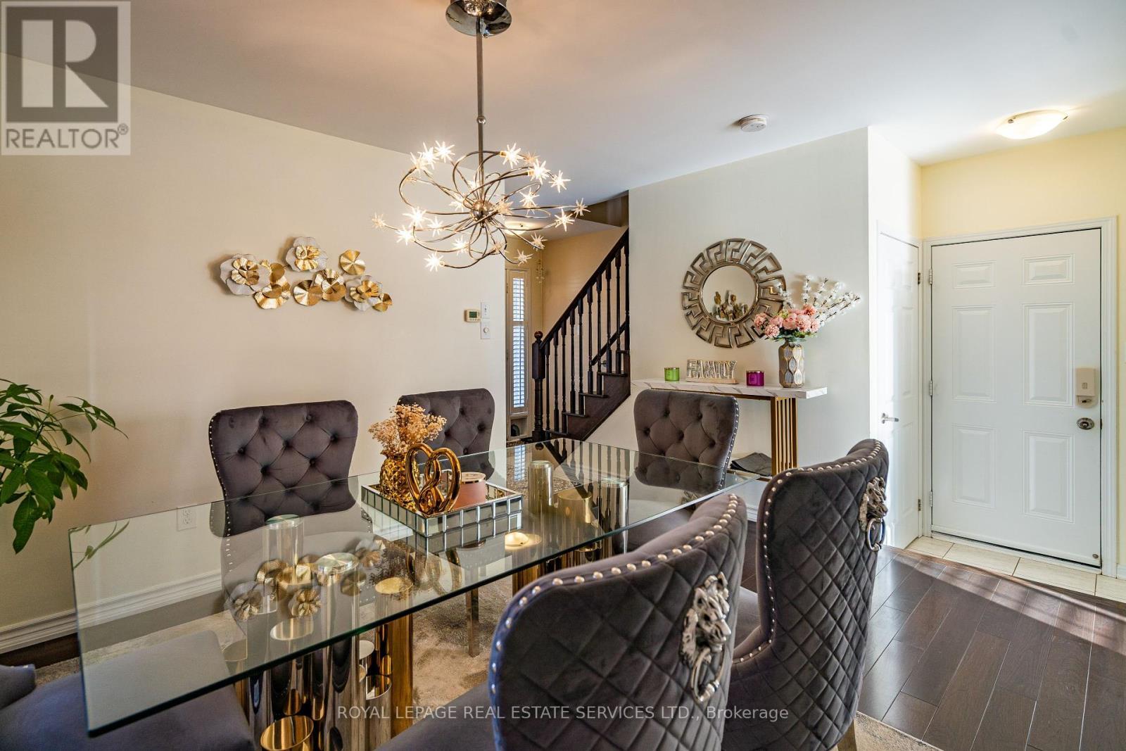 












900 TOLETZKA LANDING

,
Milton,




Ontario
L9T7T7

