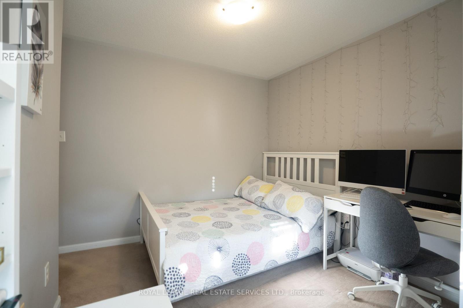 












900 TOLETZKA LANDING

,
Milton,




Ontario
L9T7T7

