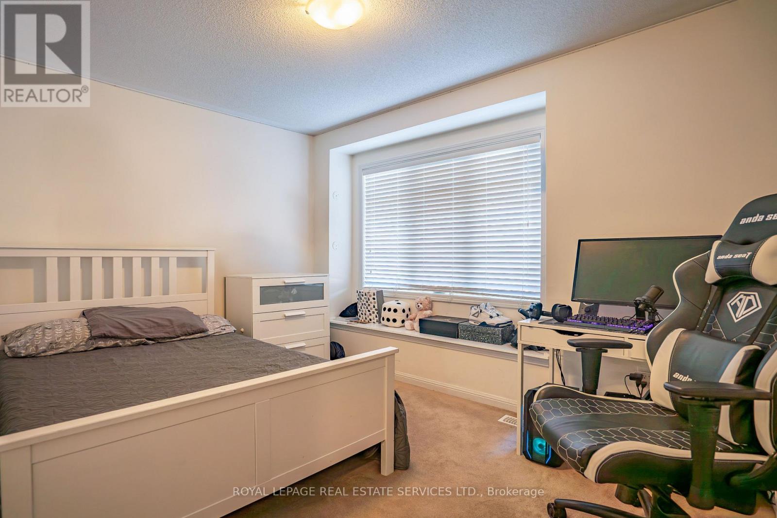 












900 TOLETZKA LANDING

,
Milton,




Ontario
L9T7T7

