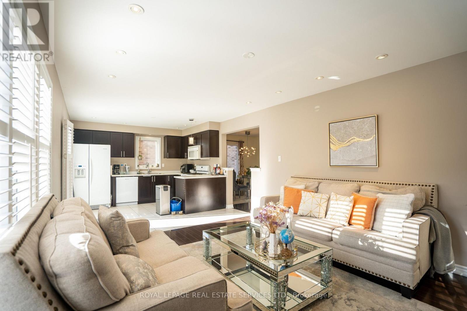 












900 TOLETZKA LANDING

,
Milton,




Ontario
L9T7T7


