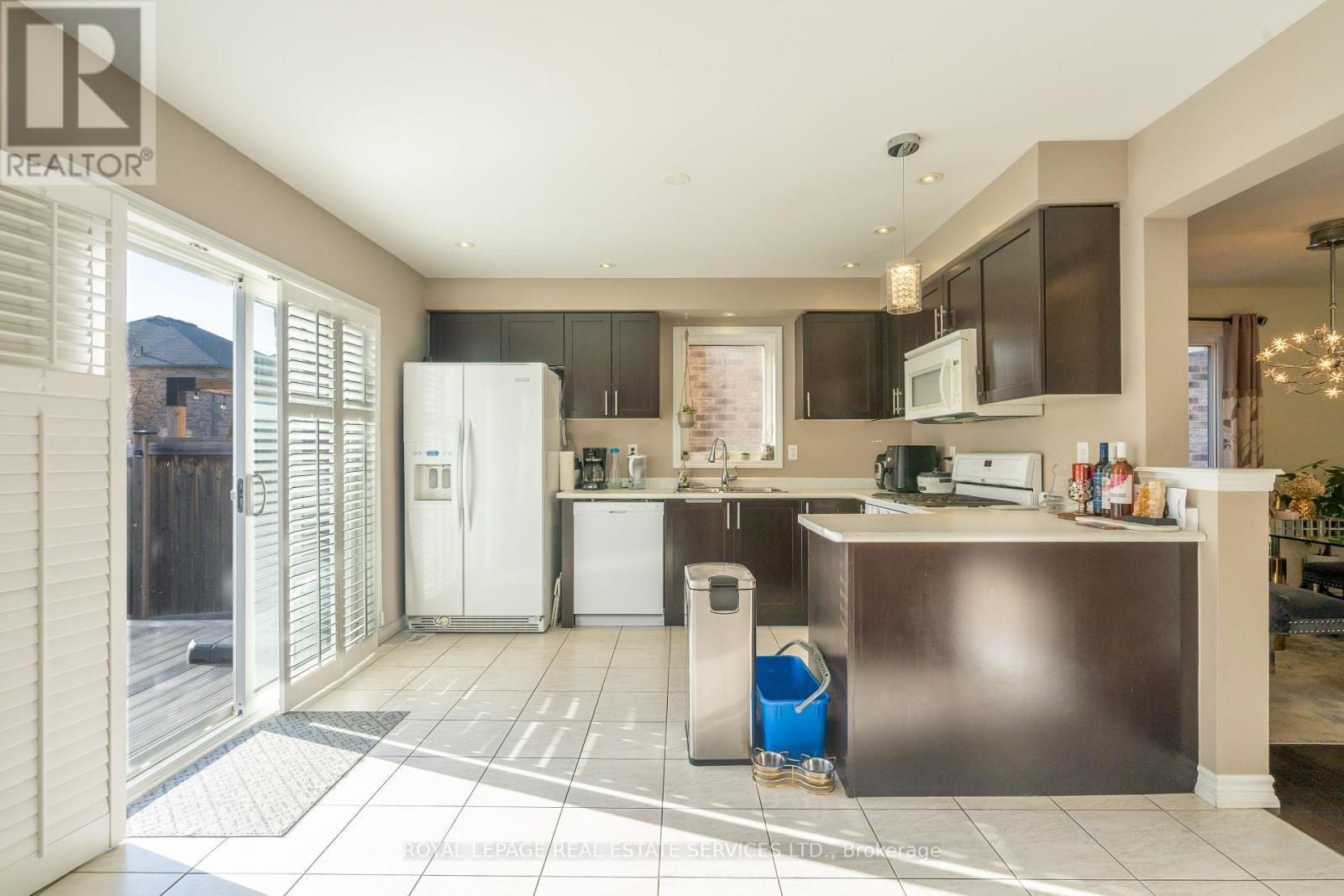 












900 TOLETZKA LANDING

,
Milton,




Ontario
L9T7T7

