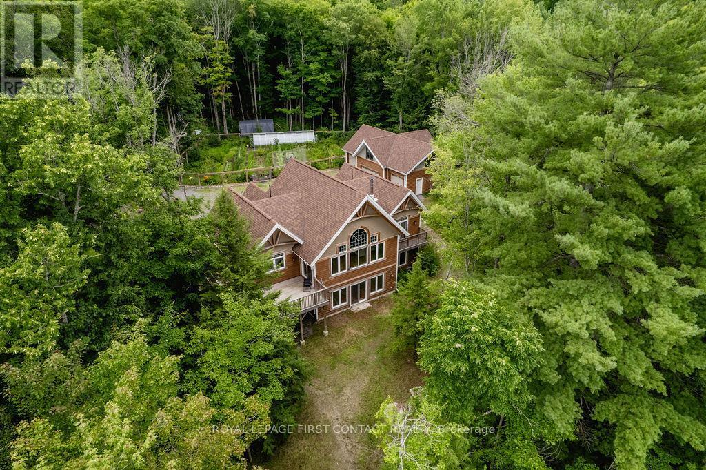 












3-1058 WHITES ROAD

,
Muskoka Lakes,




Ontario
P0B1J0

