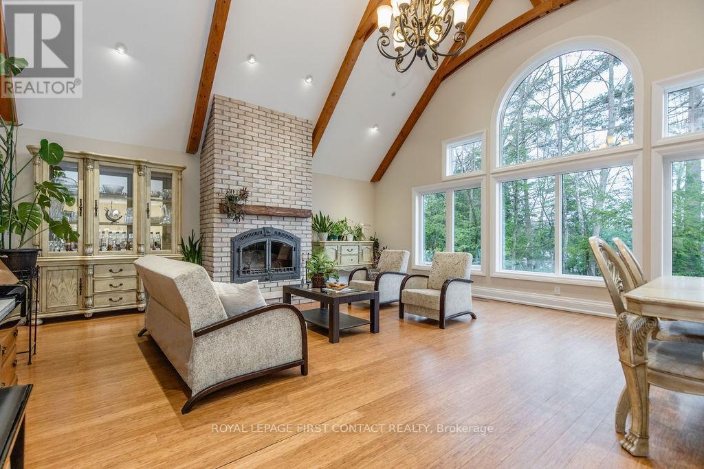 












3-1058 WHITES ROAD

,
Muskoka Lakes,




Ontario
P0B1J0

