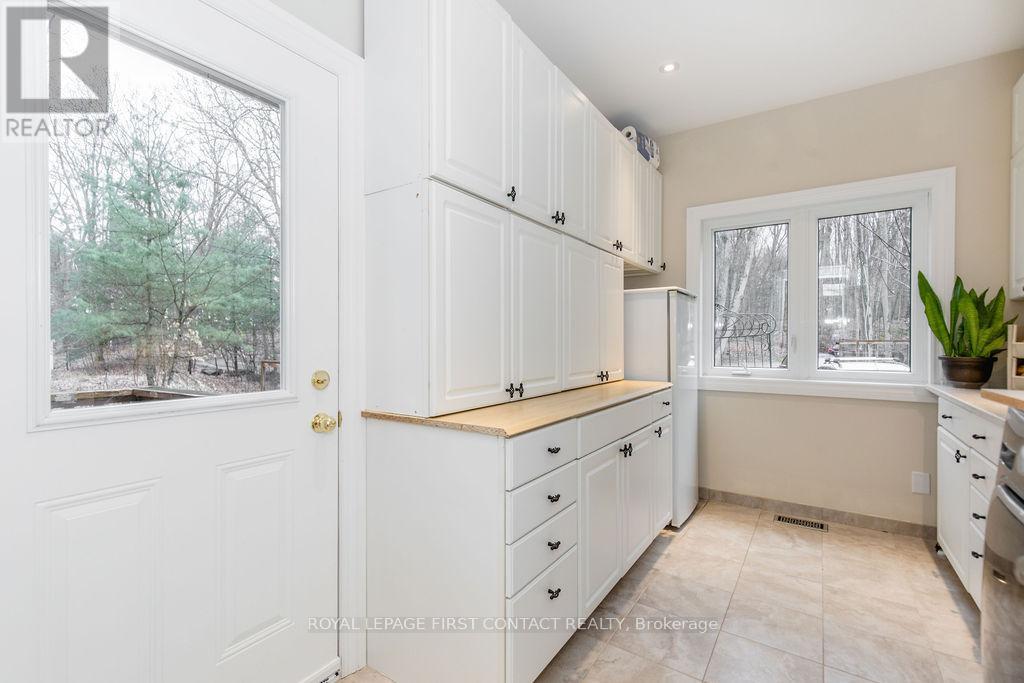 












3-1058 WHITES ROAD

,
Muskoka Lakes,




Ontario
P0B1J0

