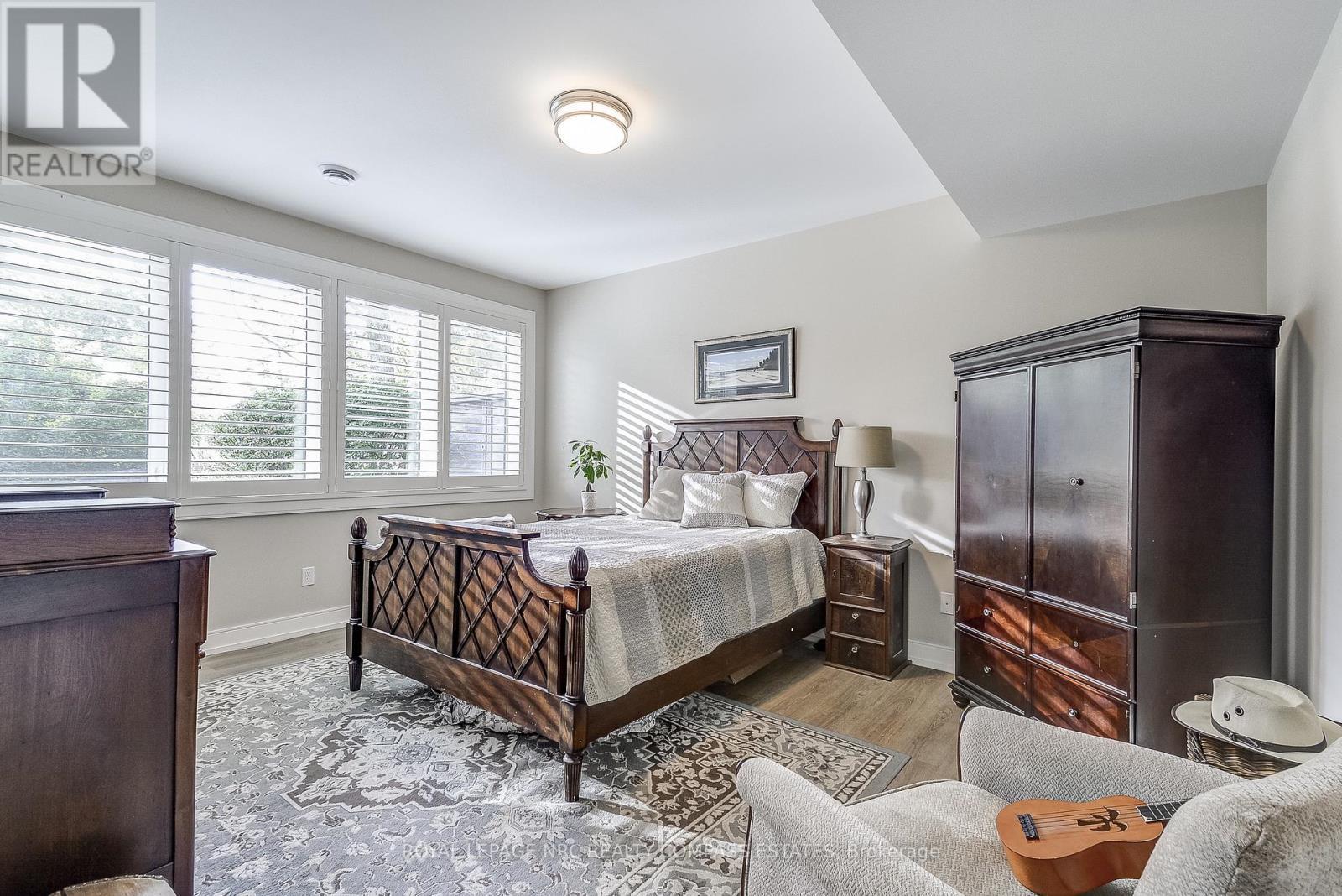 












13 OLD MILL LANE

,
Niagara-on-the-Lake (St. Davids),




Ontario
L0S1J0

