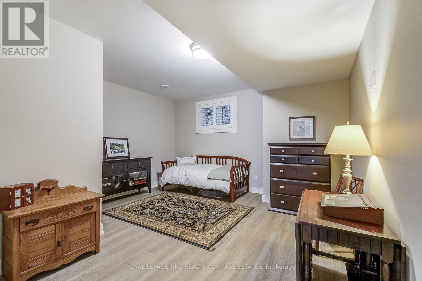 












13 OLD MILL LANE

,
Niagara-on-the-Lake (St. Davids),




Ontario
L0S1J0

