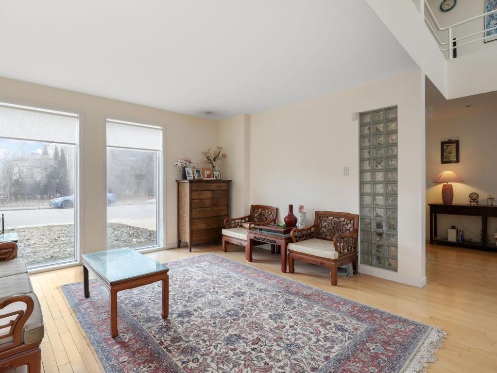 









4965


Rue Du Tremblay

,
Laval (Chomedey),




QC
H7W5H8

