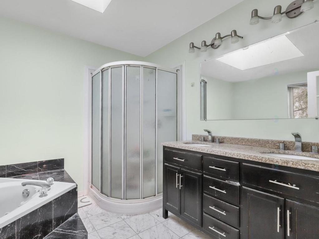 









4965


Rue Du Tremblay

,
Laval (Chomedey),




QC
H7W5H8

