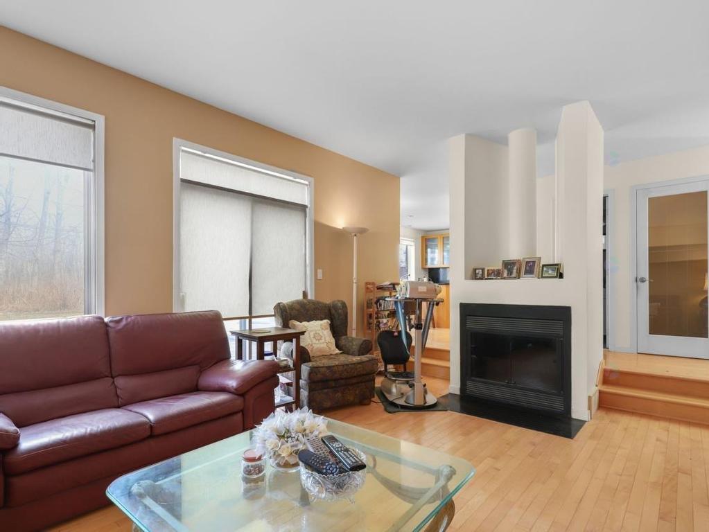 









4965


Rue Du Tremblay

,
Laval (Chomedey),




QC
H7W5H8

