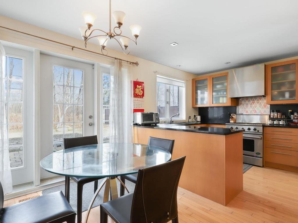 









4965


Rue Du Tremblay

,
Laval (Chomedey),




QC
H7W5H8

