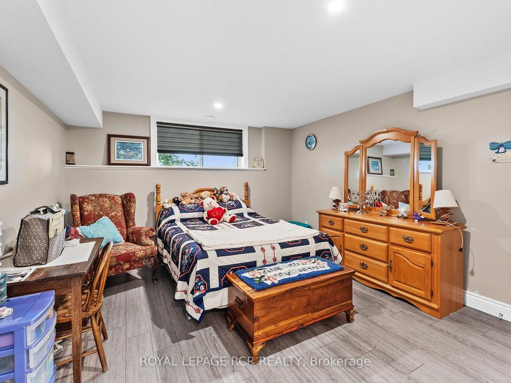 









100


Harris

Crescent,
Southgate,




ON
N0G 2L0

