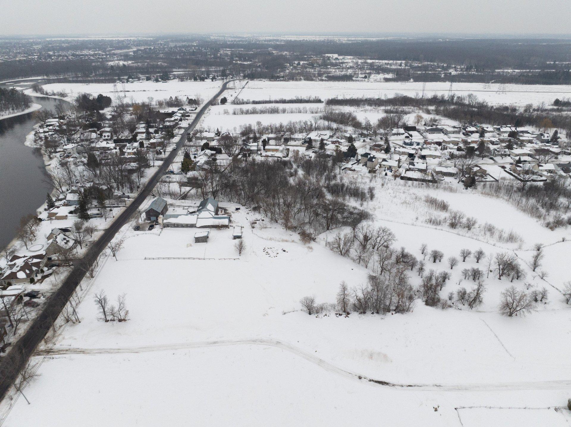 









4700Z


Boul. des Mille-Îles

,
Laval (Auteuil),







QC
H7J1A1

