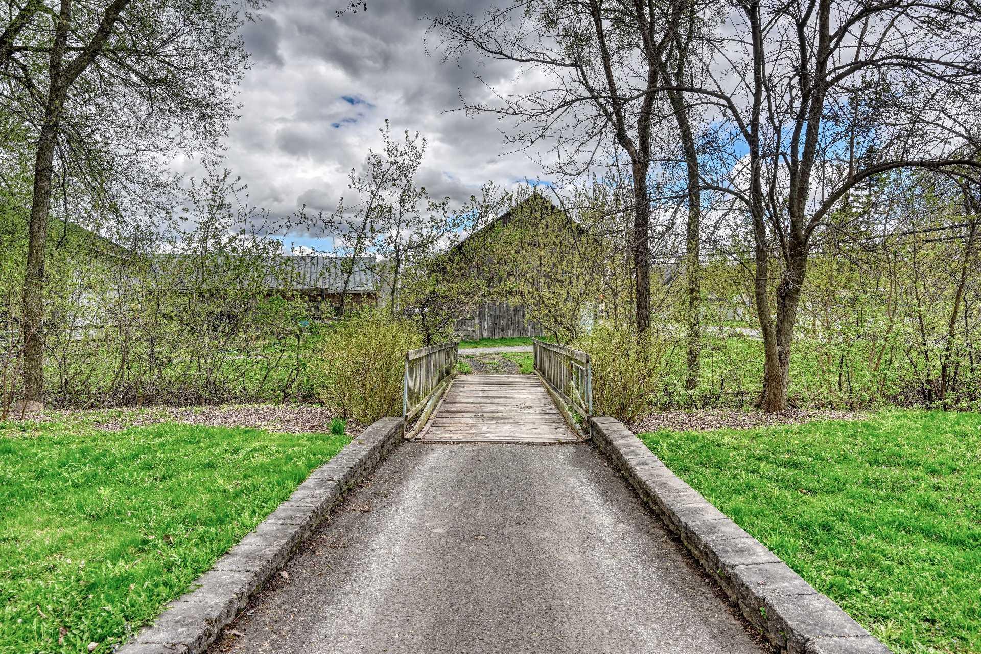 









4700Z


Boul. des Mille-Îles

,
Laval (Auteuil),







QC
H7J1A1

