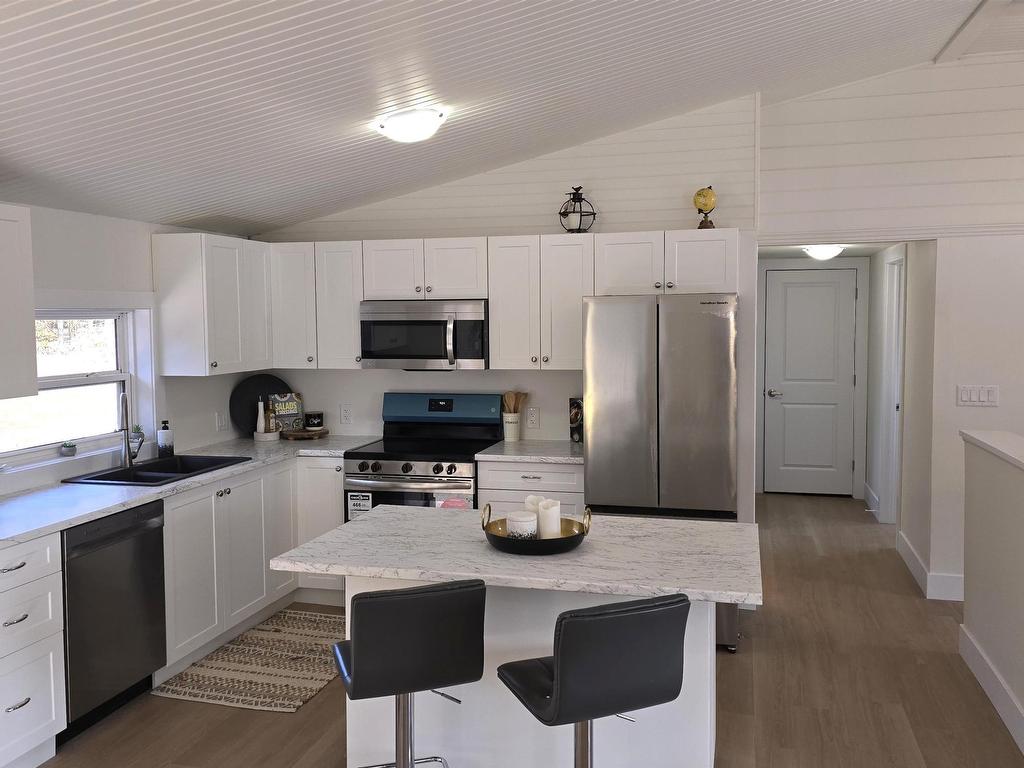 












129 Macdonald Road Road

,
Crapaud,




PE
C0A 1J0


