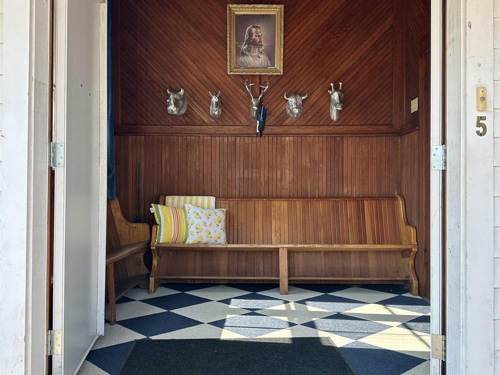 












5 Church Street

,
Murray Harbour,




PE
C0A 1V0


