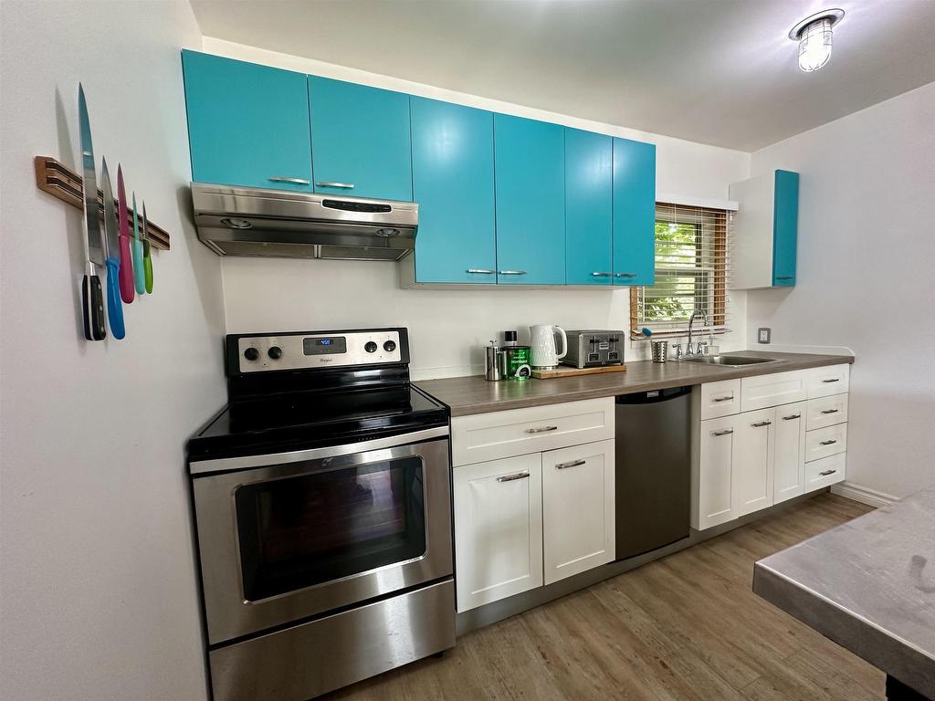 












5 Church Street

,
Murray Harbour,




PE
C0A 1V0

