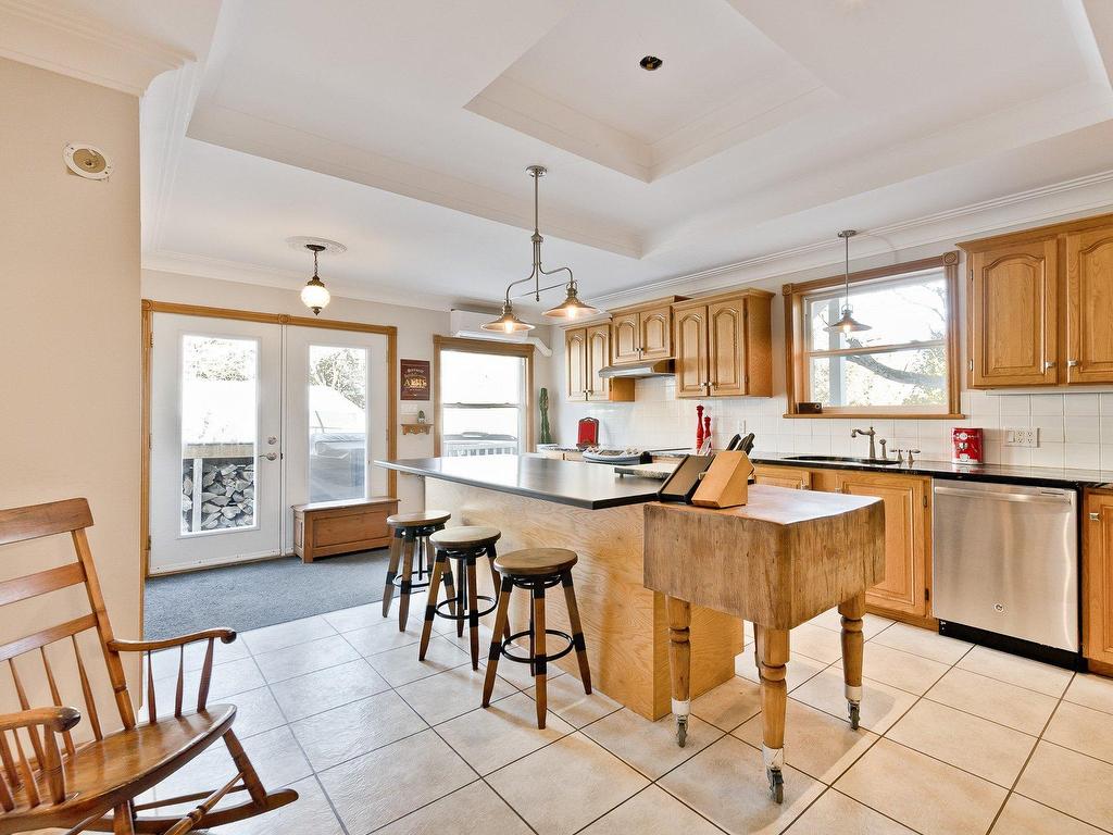 









651


Rue du Québec

,
Sherbrooke (Les Nations),




QC
J1H3M1

