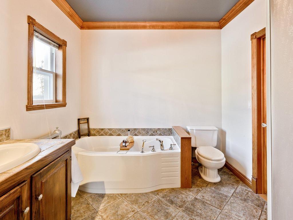 









651


Rue du Québec

,
Sherbrooke (Les Nations),




QC
J1H3M1

