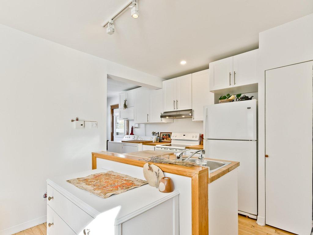









651


Rue du Québec

,
Sherbrooke (Les Nations),




QC
J1H3M1

