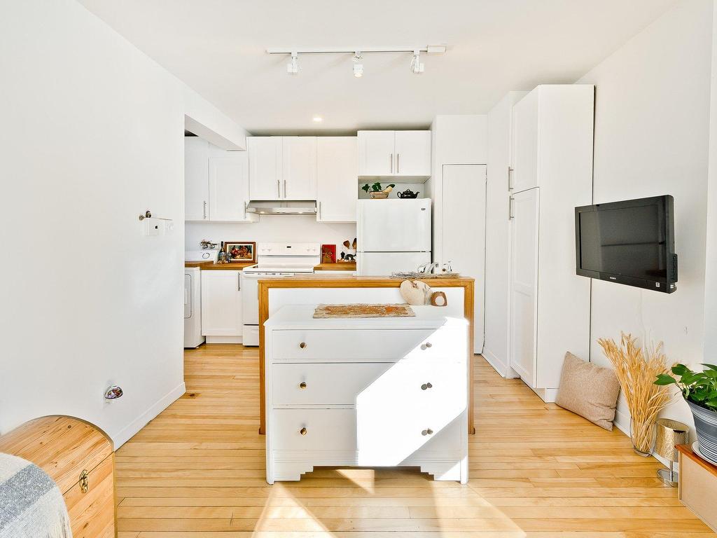 









651


Rue du Québec

,
Sherbrooke (Les Nations),




QC
J1H3M1


