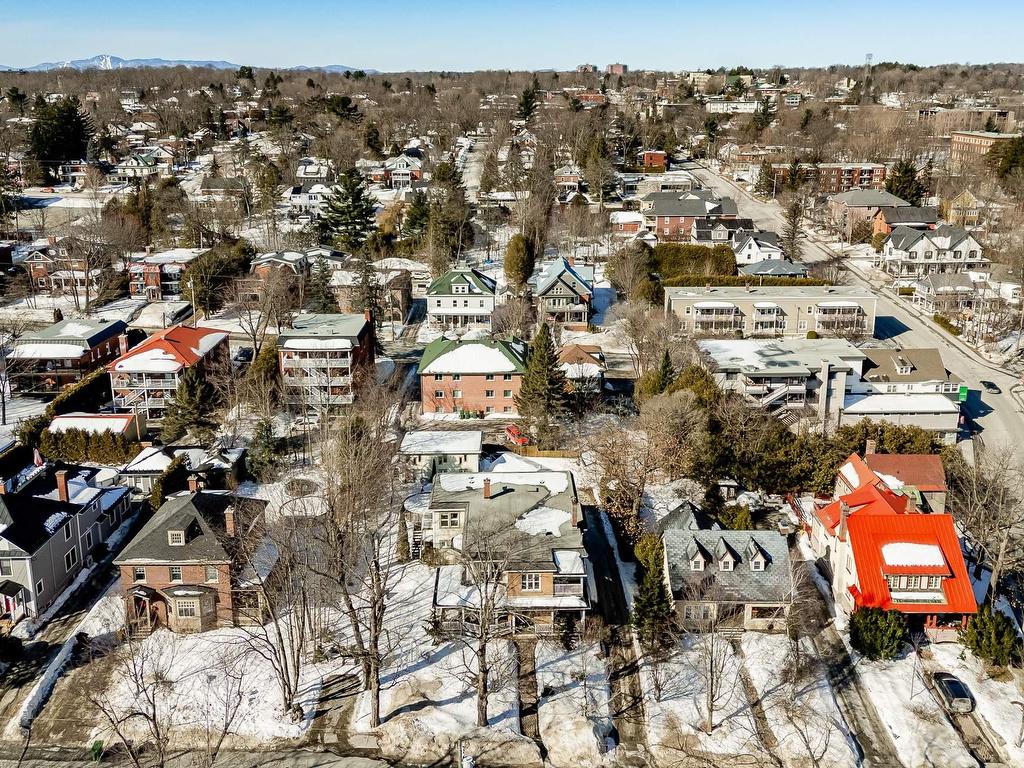 









651


Rue du Québec

,
Sherbrooke (Les Nations),




QC
J1H3M1

