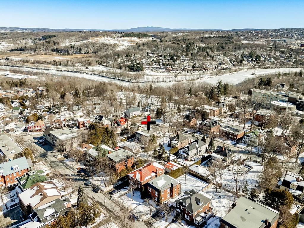 









651


Rue du Québec

,
Sherbrooke (Les Nations),




QC
J1H3M1

