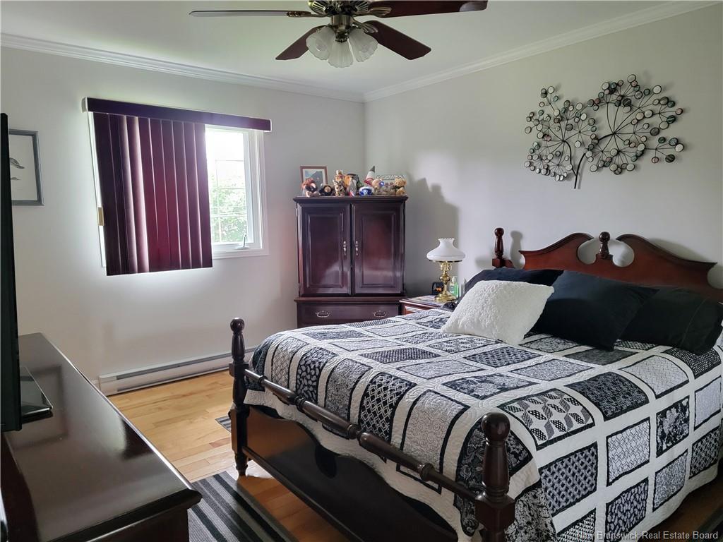 









967


Hay Cres

,
Bathurst,




NB
E2A 3S1

