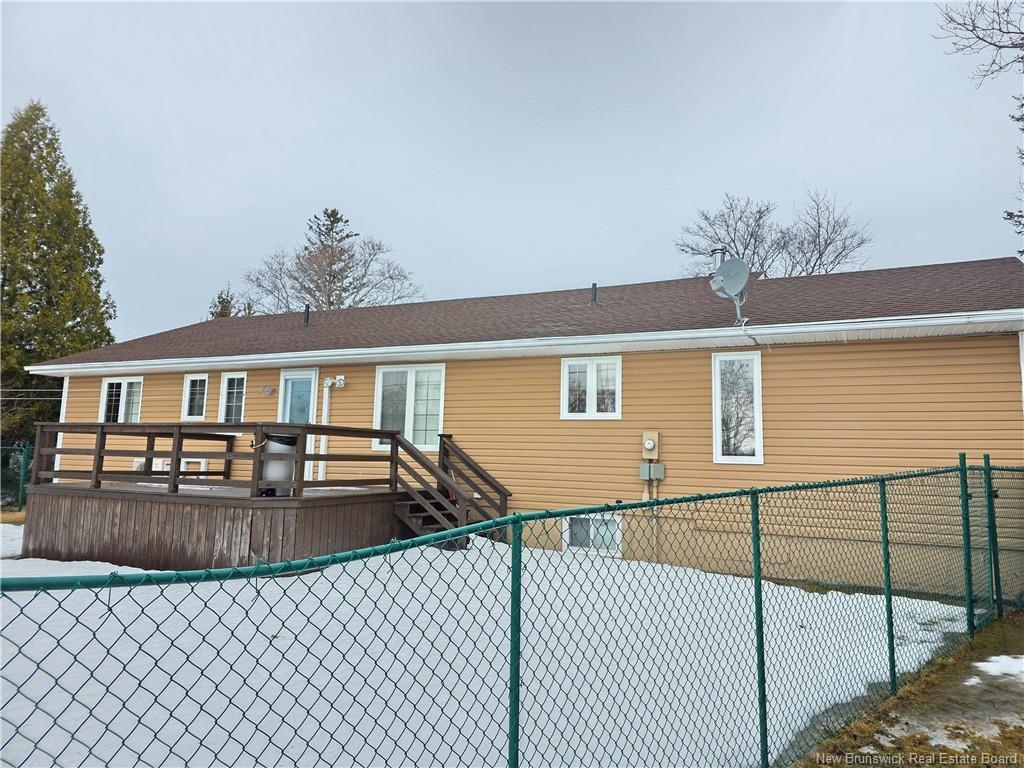 









967


Hay Cres

,
Bathurst,




NB
E2A 3S1

