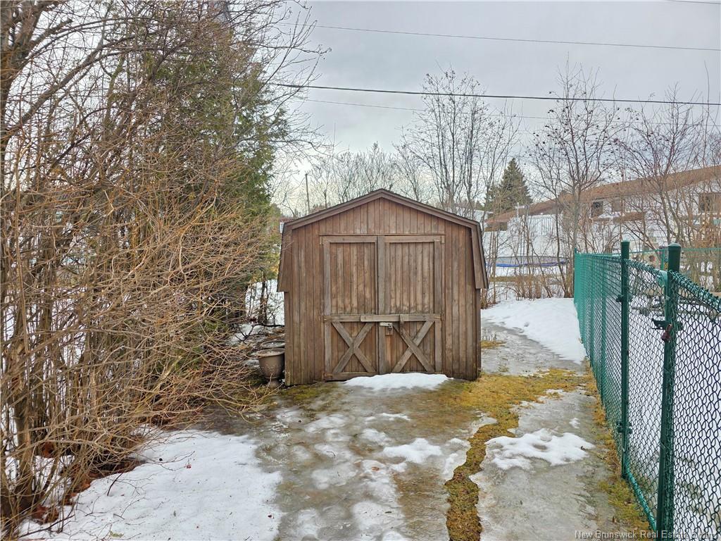 









967


Hay Cres

,
Bathurst,




NB
E2A 3S1

