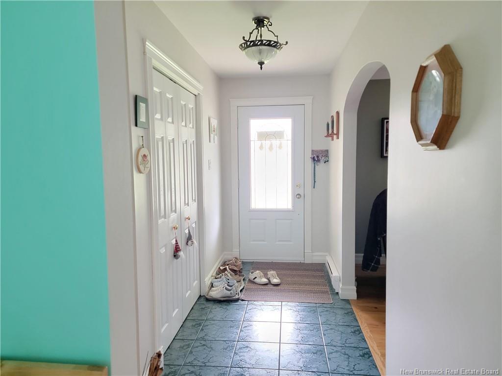 









967


Hay Cres

,
Bathurst,




NB
E2A 3S1

